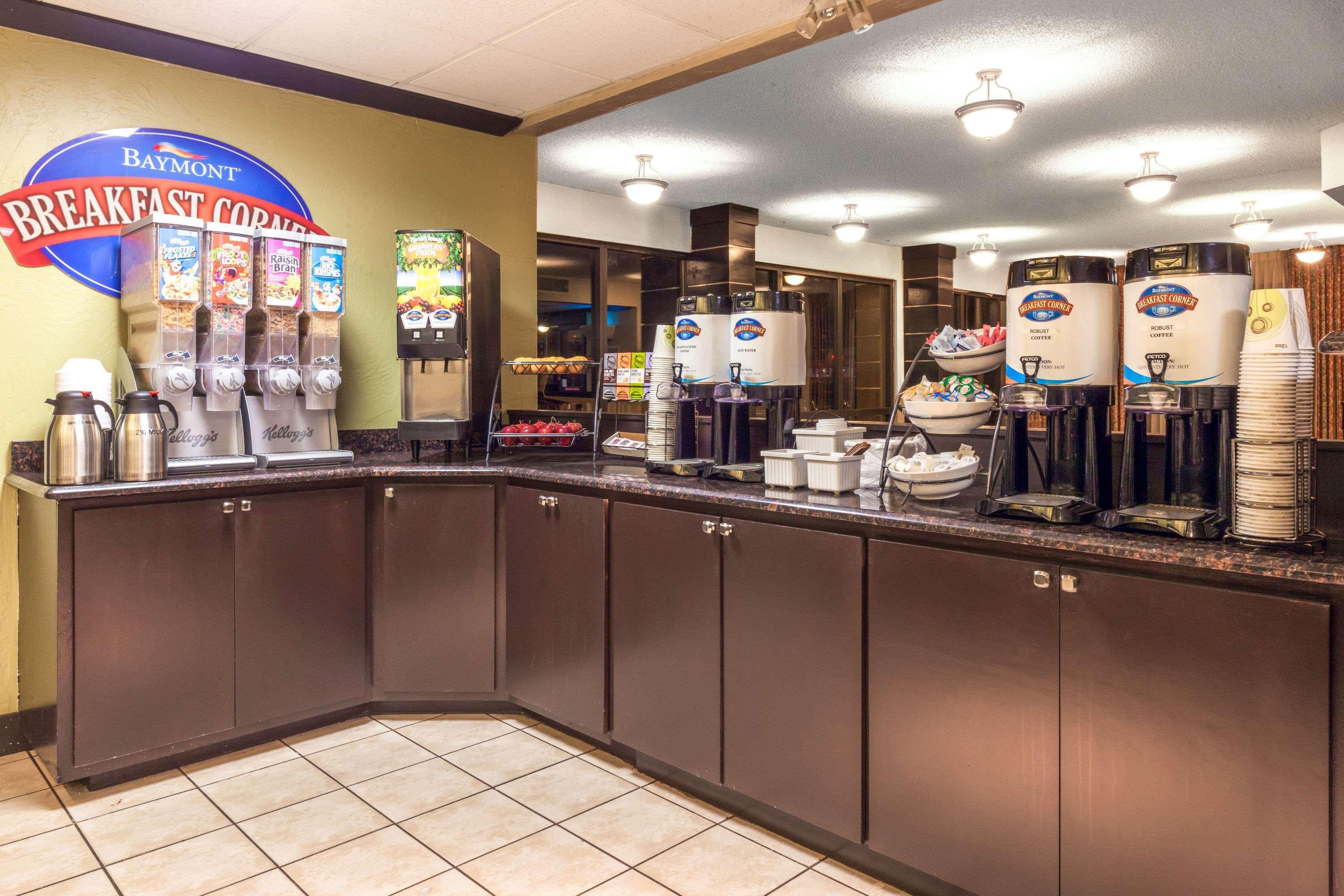 Baymont By Wyndham Amarillo East Hotel Buitenkant foto